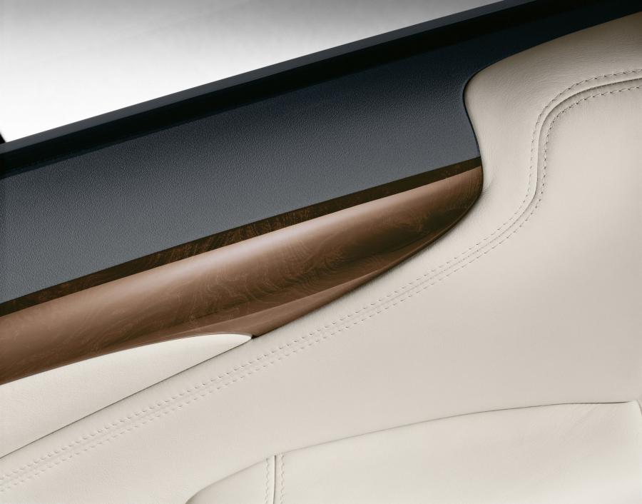  Lexus LS460 2006 года  (фото 114 из 200)